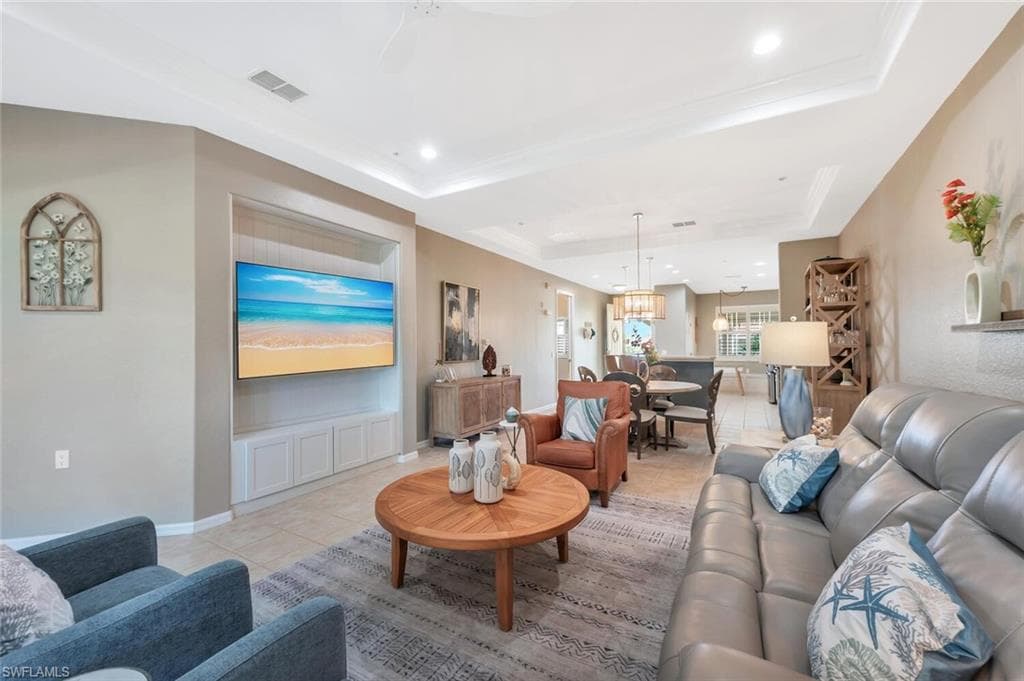 4833 Hampshire Ct 302, Naples, FL 34112-16
