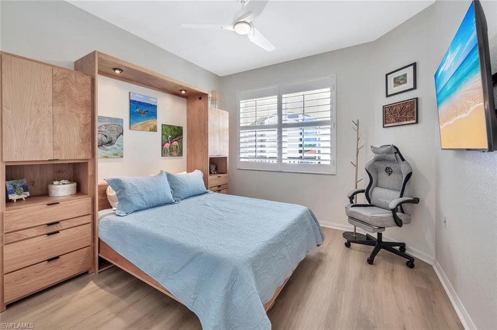 4833 Hampshire Ct 302, Naples, FL 34112-29