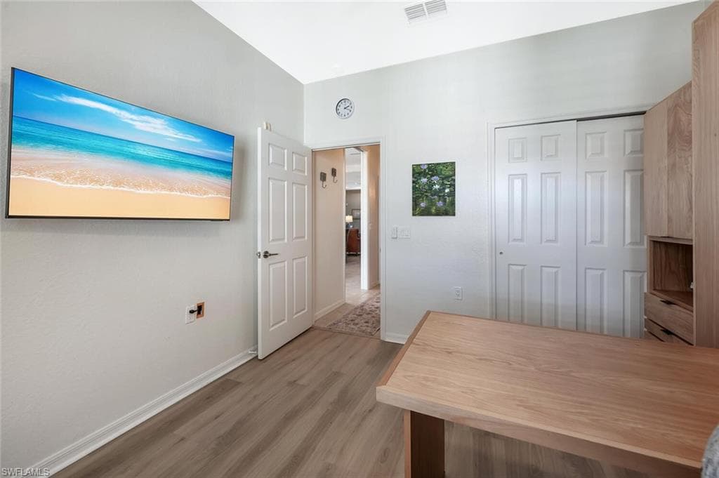 4833 Hampshire Ct 302, Naples, FL 34112-31