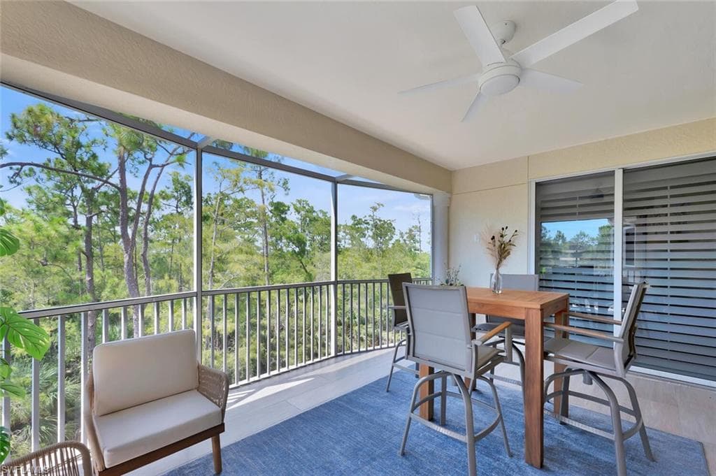 4833 Hampshire Ct 302, Naples, FL 34112-37