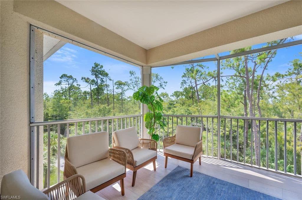 4833 Hampshire Ct 302, Naples, FL 34112-38