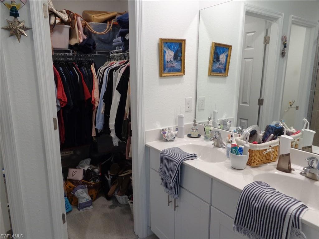 14197 Oviedo Pl, Fort Myers, FL 33905-11