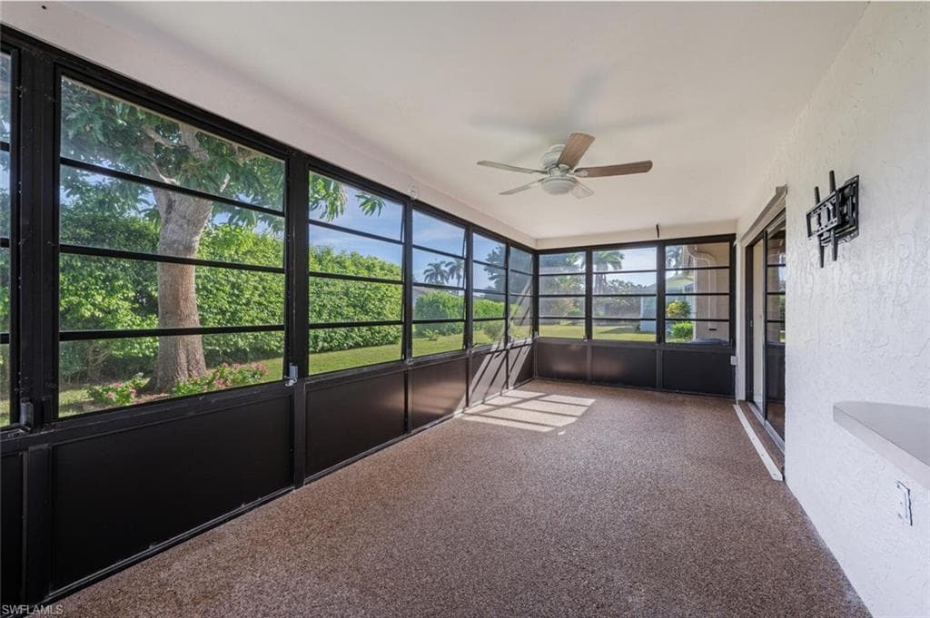 105 Champagne Ct, Naples, FL 34112-20