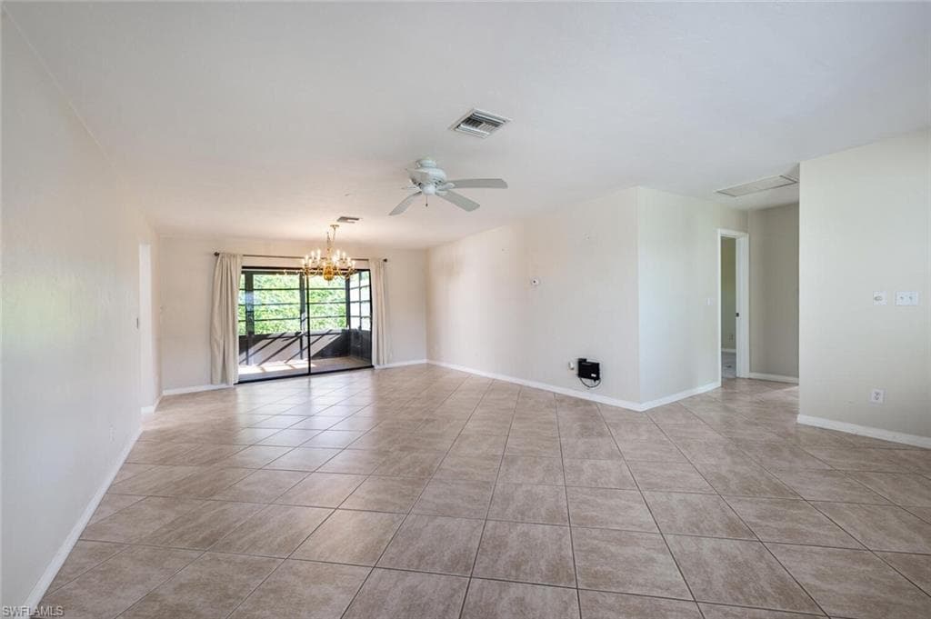 105 Champagne Ct, Naples, FL 34112-4