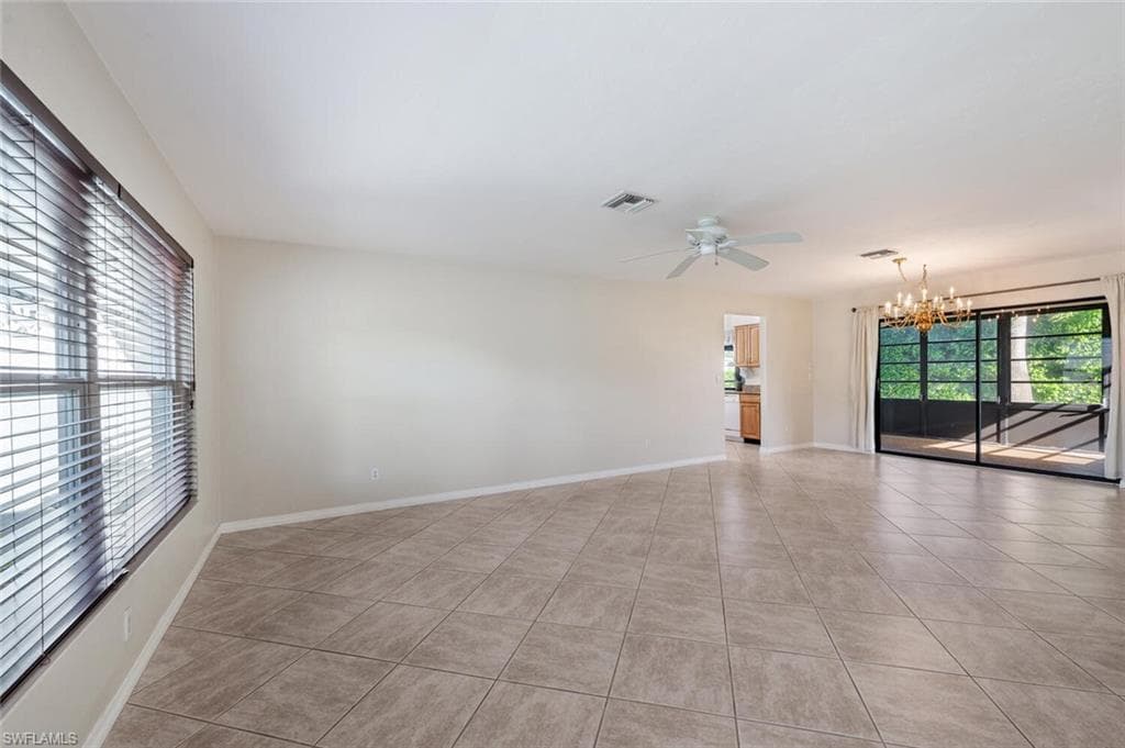 105 Champagne Ct, Naples, FL 34112-6