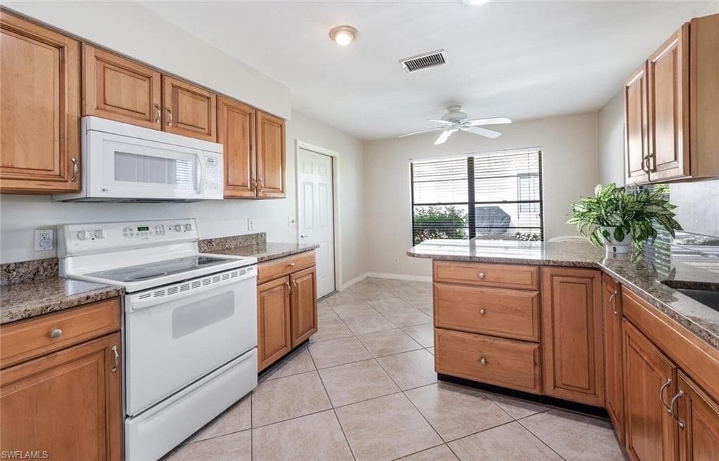 105 Champagne Ct, Naples, FL 34112-8