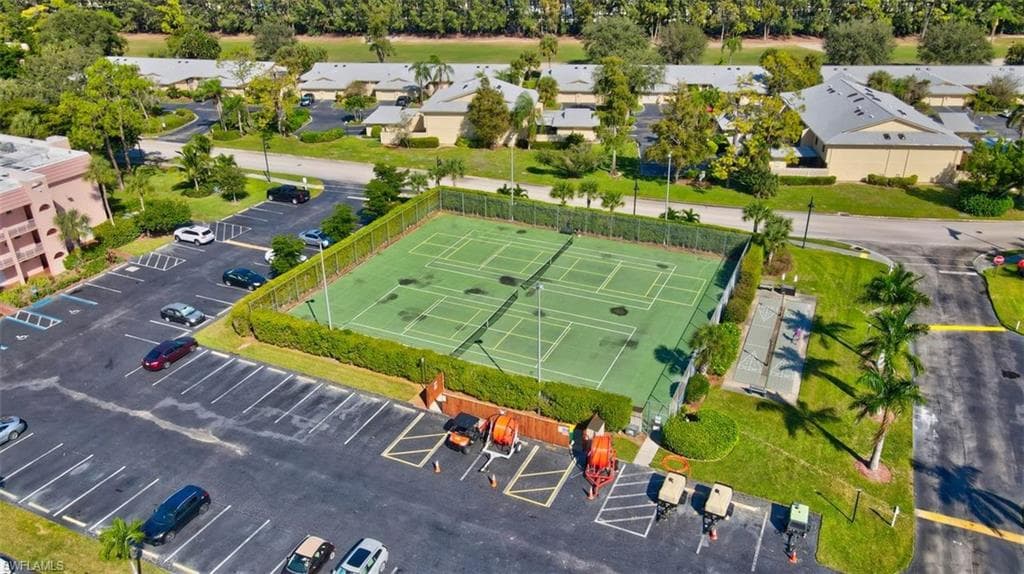 225 Turtle Lake Ct 310, Naples, FL 34105-19