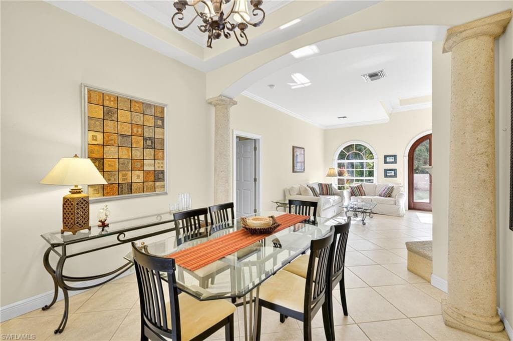 441 27th St SW, Naples, FL 34117-9