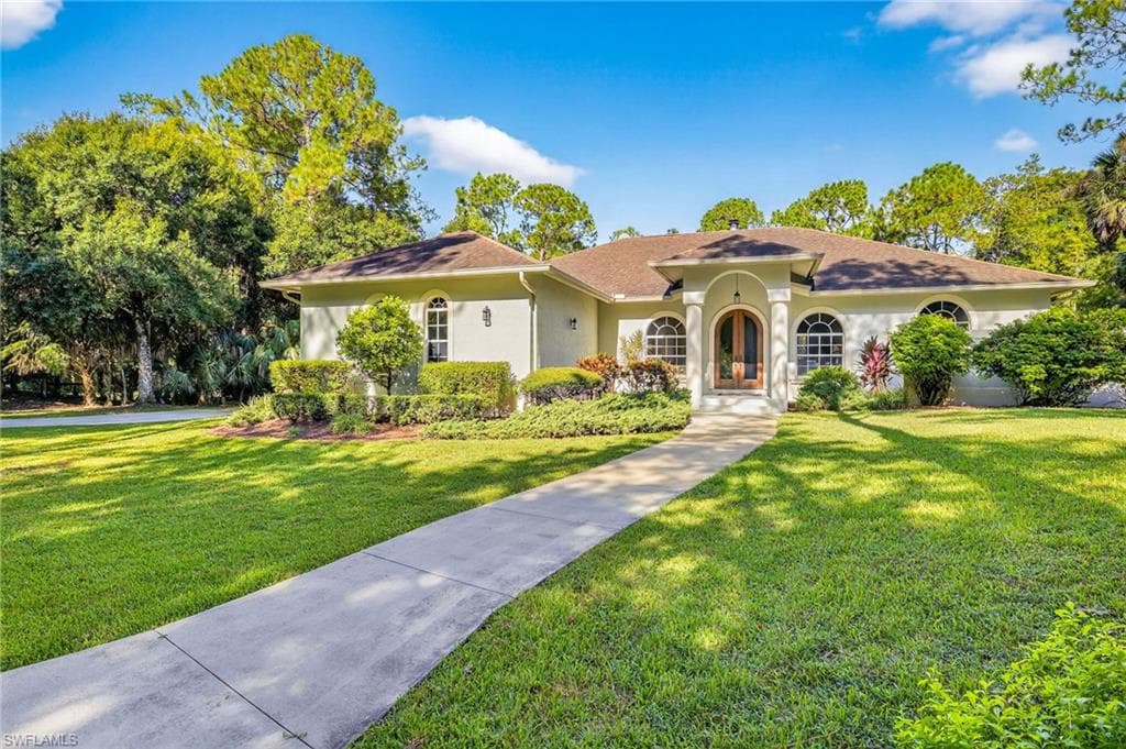 441 27th St SW, Naples, FL 34117-4