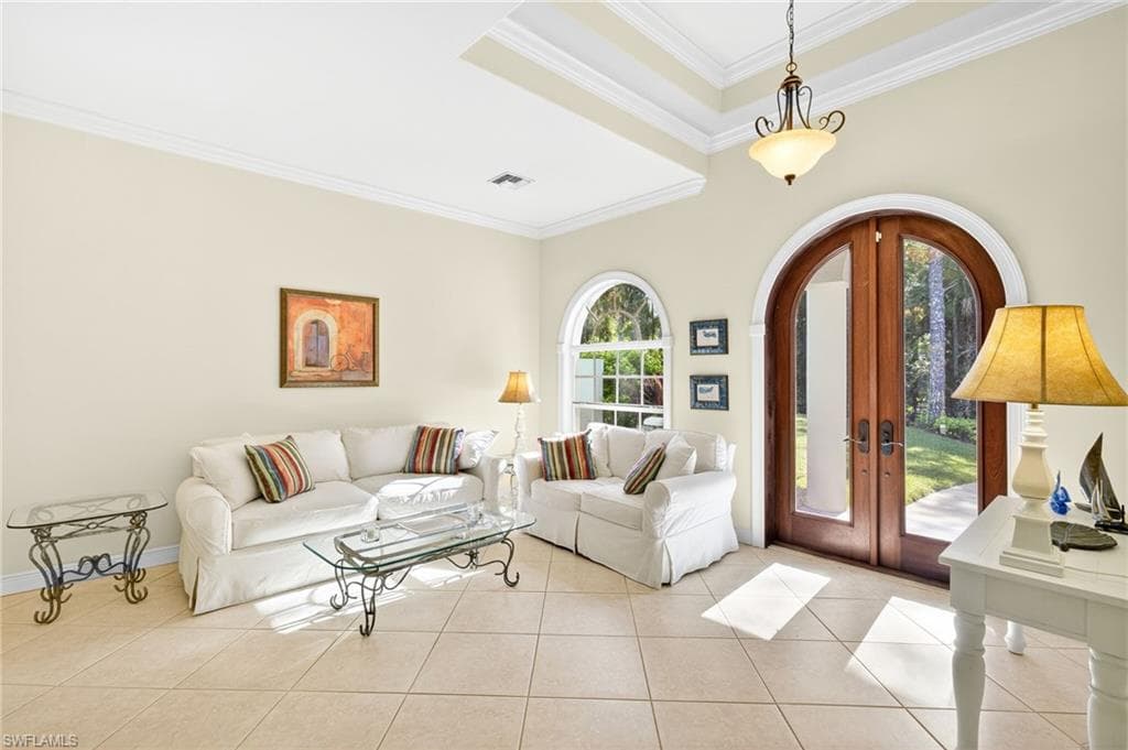 441 27th St SW, Naples, FL 34117-6