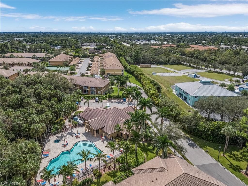 1149 Winding Pines Cir 101, Cape Coral, FL 33909-32