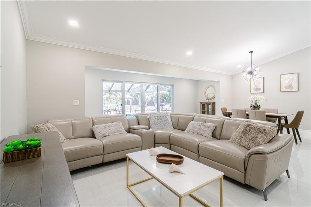 131 25th St SW, Naples, FL 34117-22