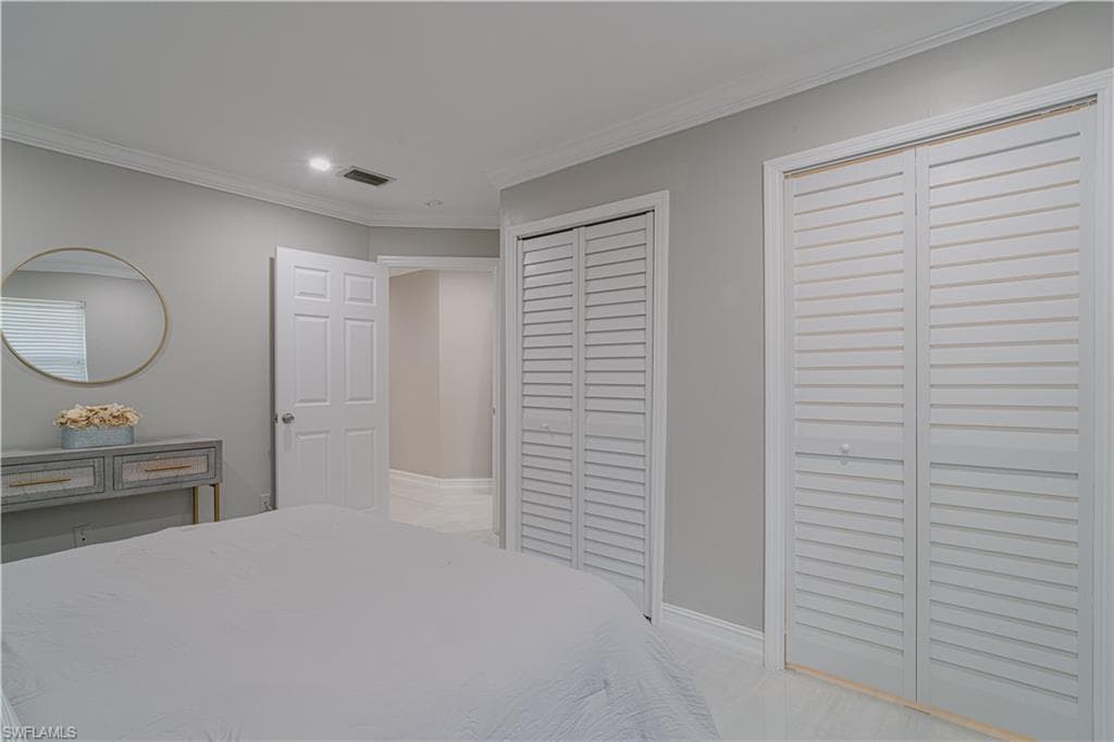 131 25th St SW, Naples, FL 34117-33