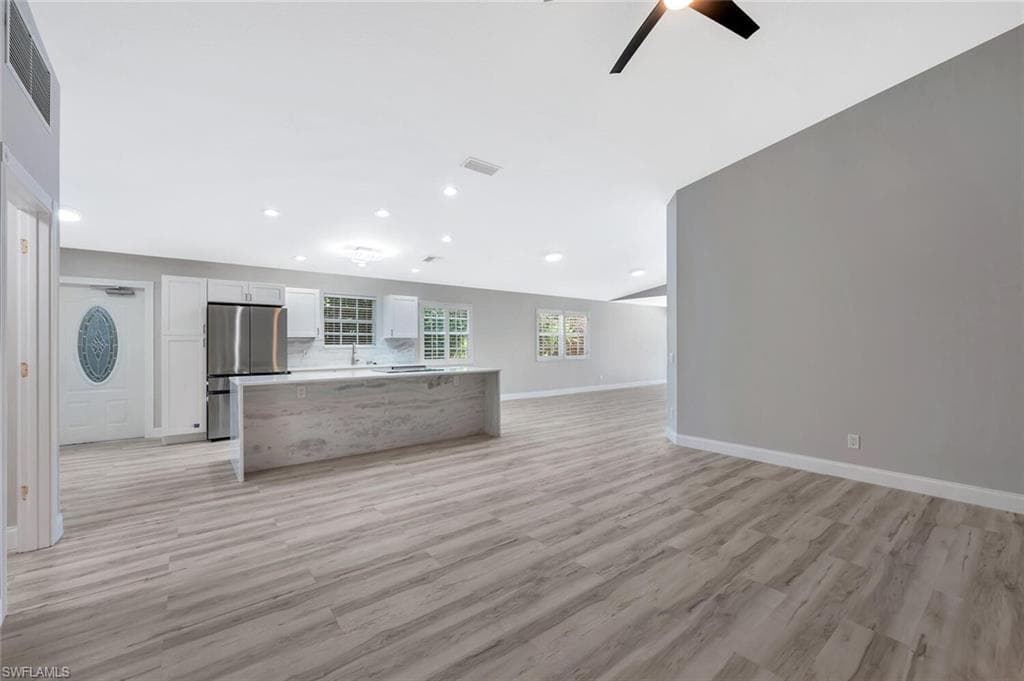 3408 Cayman Ln, Naples, FL 34119-9