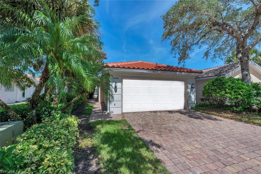 3408 Cayman Ln, Naples, FL 34119-3