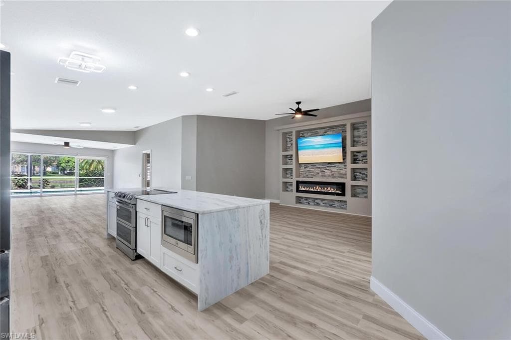 3408 Cayman Ln, Naples, FL 34119-5