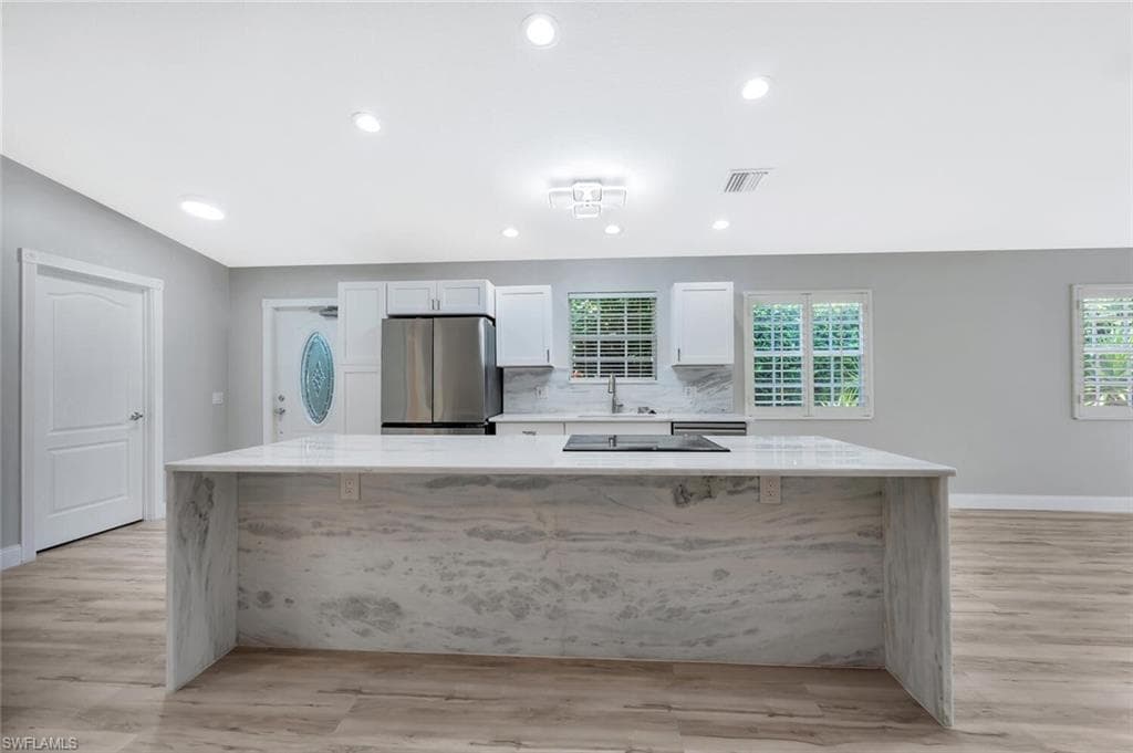 3408 Cayman Ln, Naples, FL 34119-6