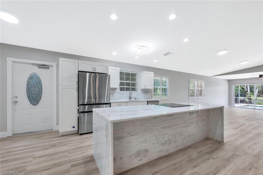 3408 Cayman Ln, Naples, FL 34119-8