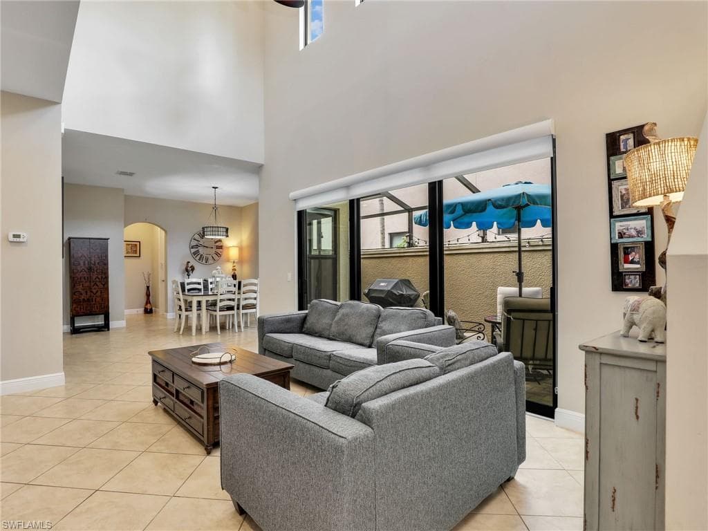 1242 Kendari Ter, Naples, FL 34113-10
