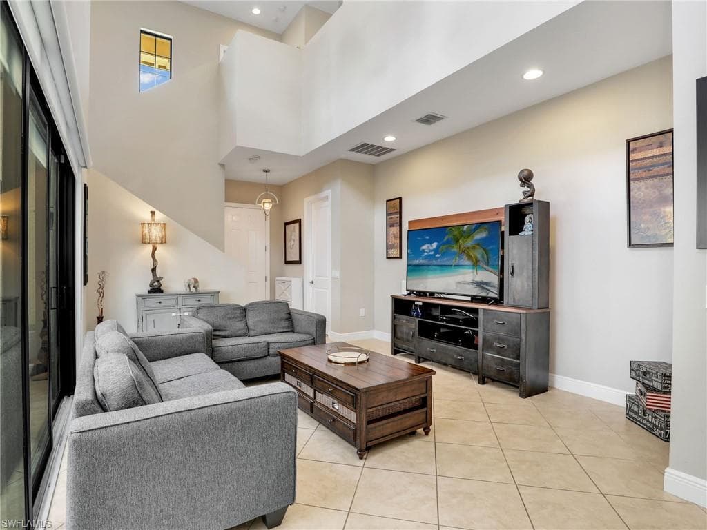 1242 Kendari Ter, Naples, FL 34113-15