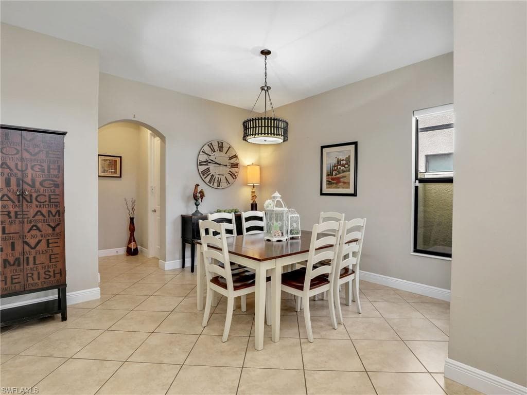 1242 Kendari Ter, Naples, FL 34113-18