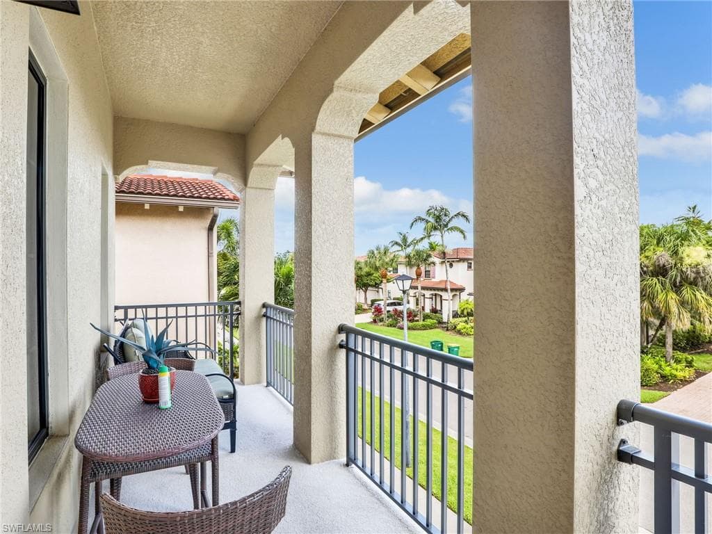 1242 Kendari Ter, Naples, FL 34113-30