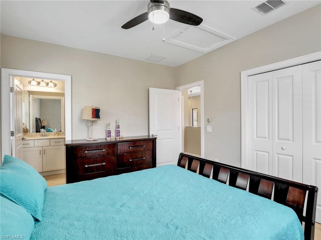 1242 Kendari Ter, Naples, FL 34113-37