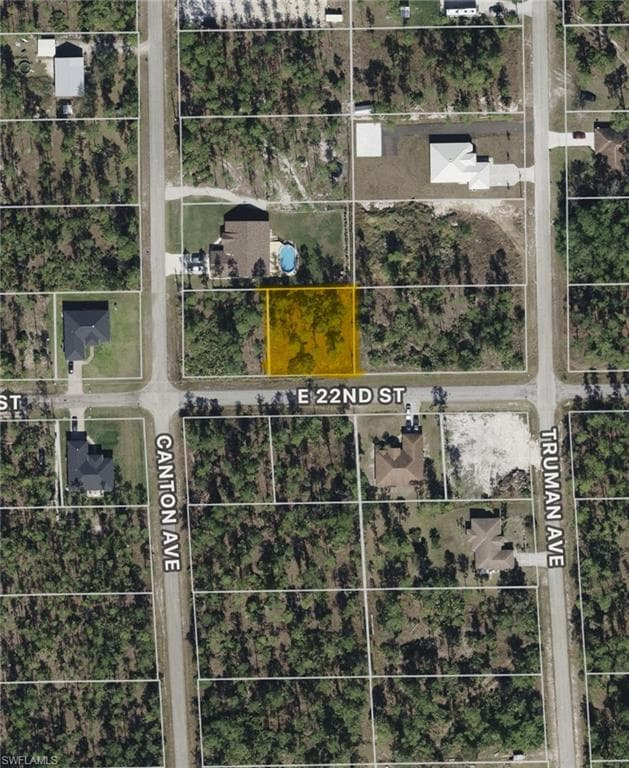 3203 22nd St, Alva, FL 33920-2
