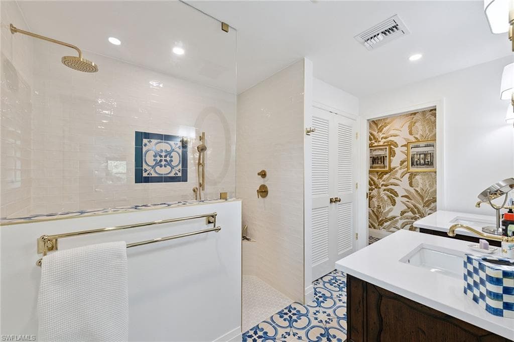 1319 28th Ave N, Naples, FL 34103-16