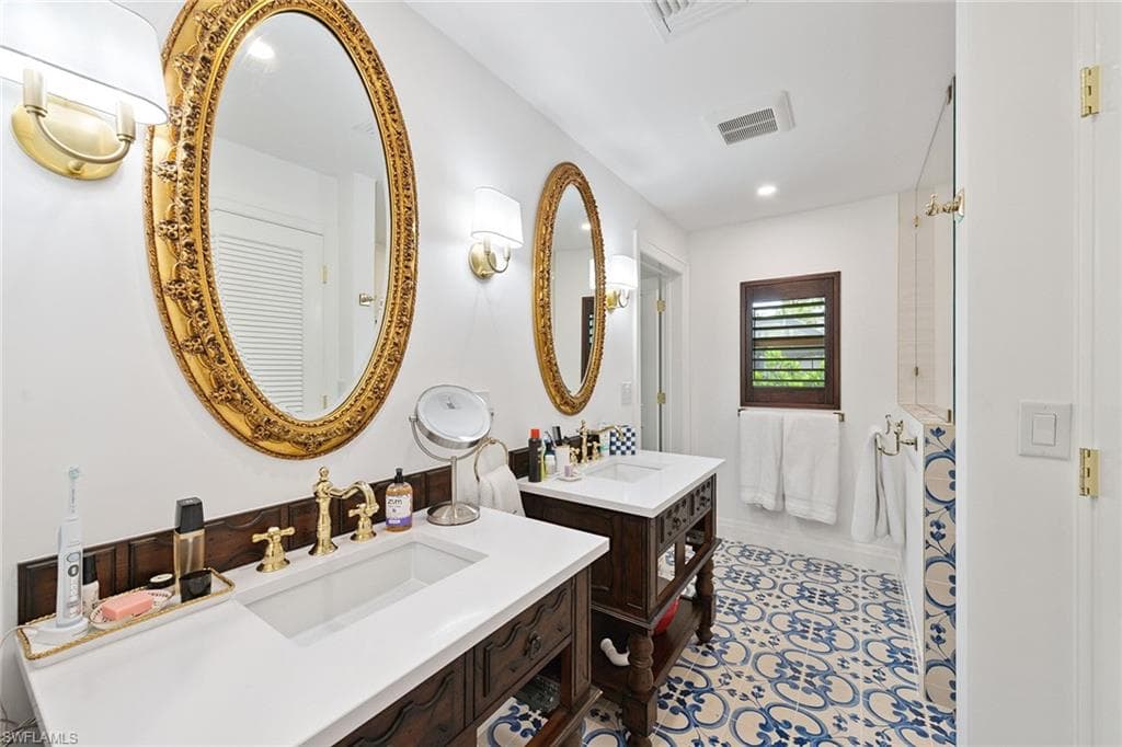 1319 28th Ave N, Naples, FL 34103-17
