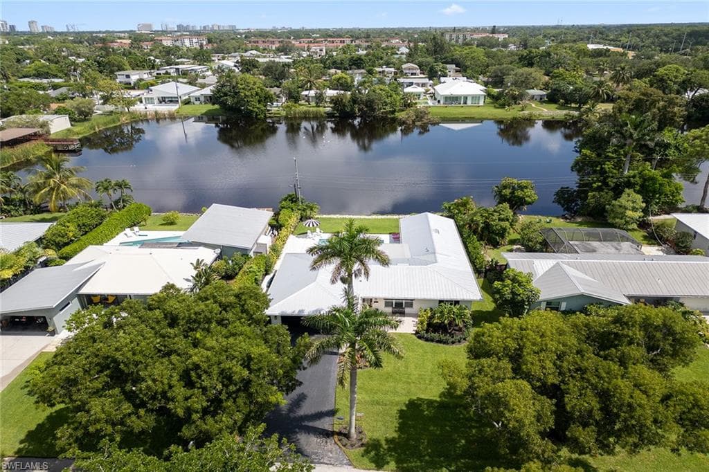1319 28th Ave N, Naples, FL 34103-30