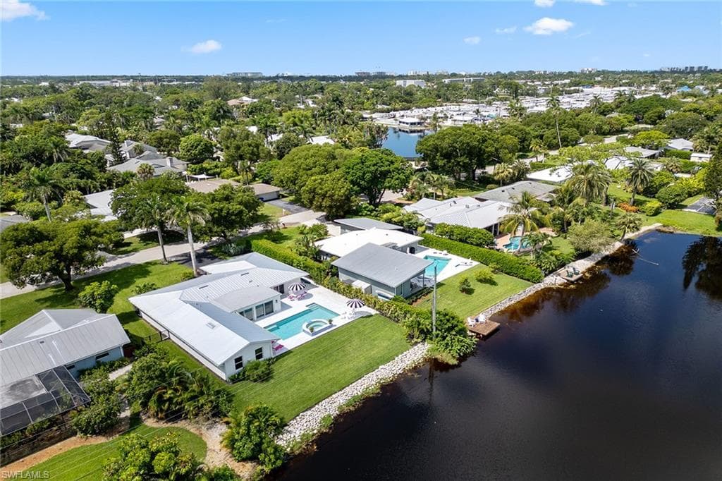 1319 28th Ave N, Naples, FL 34103-31