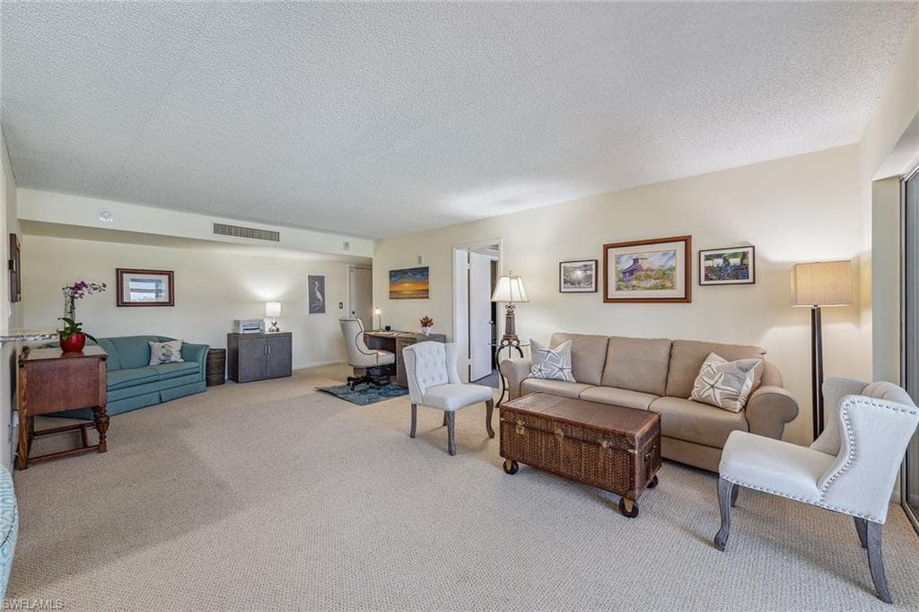 3410 Gulf Shore Blvd N 305, Naples, FL 34103-8