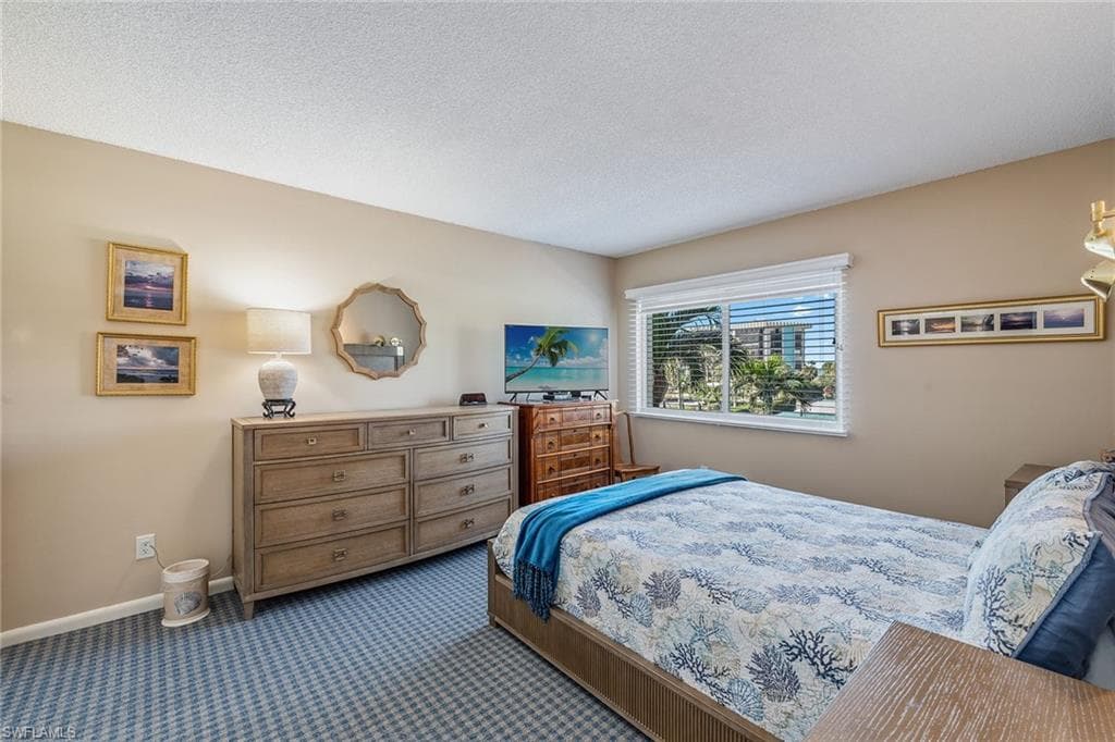 3410 Gulf Shore Blvd N 305, Naples, FL 34103-11