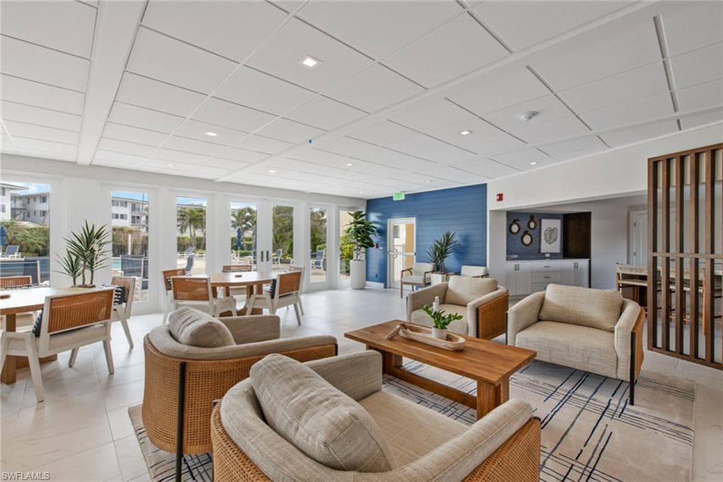 3410 Gulf Shore Blvd N 305, Naples, FL 34103-23