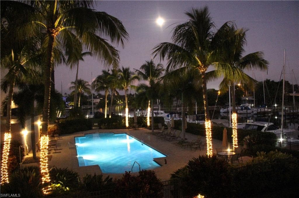 2170 Gulf Shore Blvd N 23w, Naples, FL 34102-31