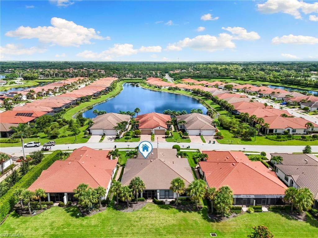 1570 Oceania Dr S, Naples, FL 34113-16