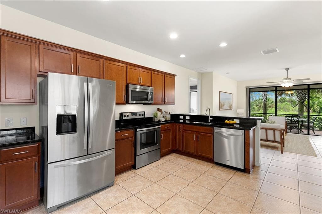 1570 Oceania Dr S, Naples, FL 34113-6