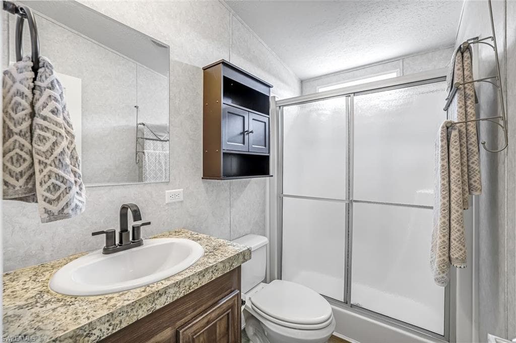 33 Covey Ln 33, Naples, FL 34114-13