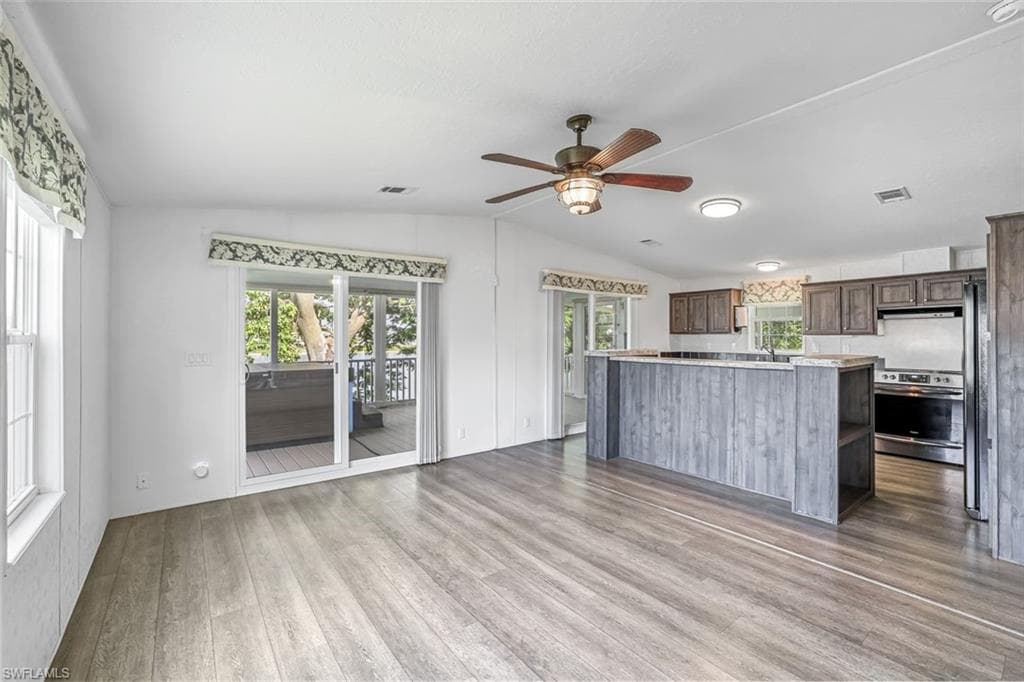 33 Covey Ln 33, Naples, FL 34114-7