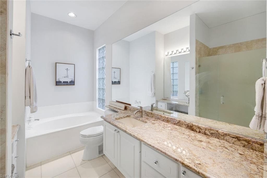 4772 Martinique Way, Naples, FL 34119-27