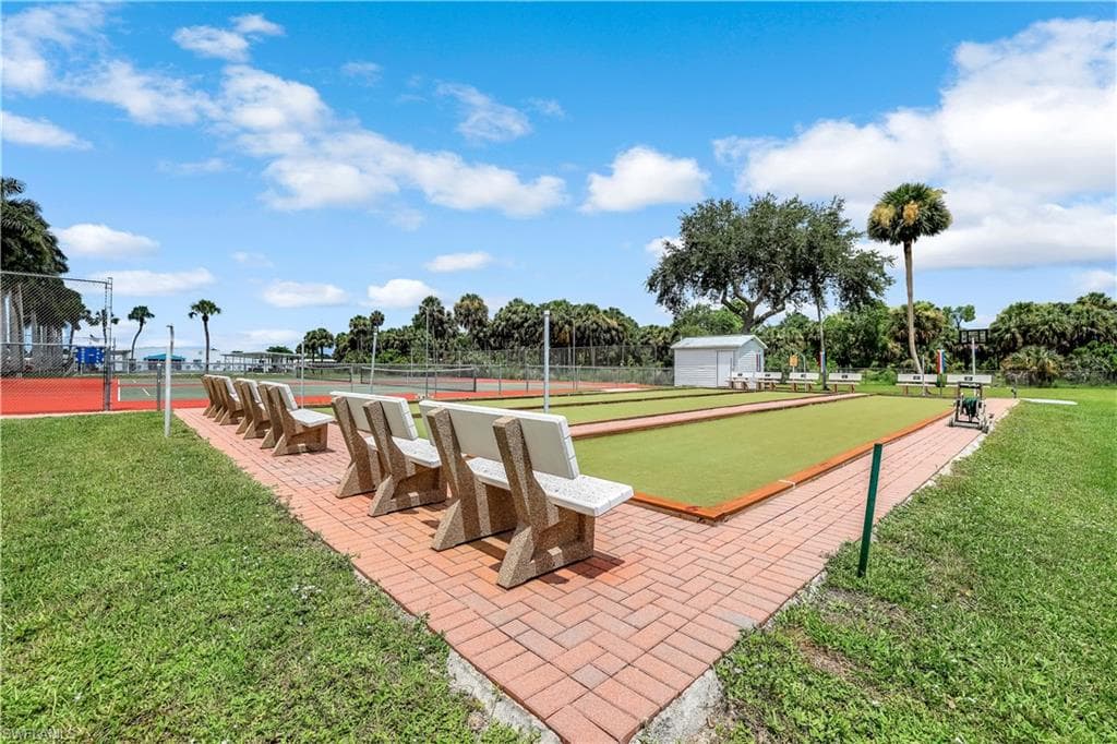 27 Jasper Dr 27jr, Naples, FL 34114-11