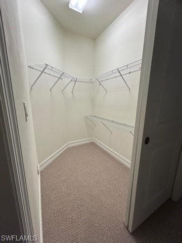 7805 Bristol Cir, Naples, FL 34120-9