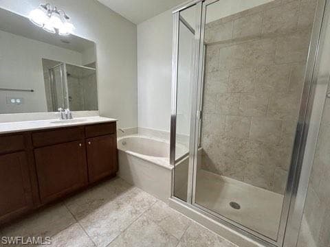 7805 Bristol Cir, Naples, FL 34120-10