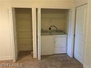 7805 Bristol Cir, Naples, FL 34120-13