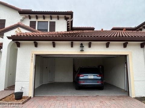 7805 Bristol Cir, Naples, FL 34120-24