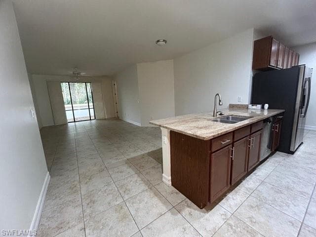 7805 Bristol Cir, Naples, FL 34120-3