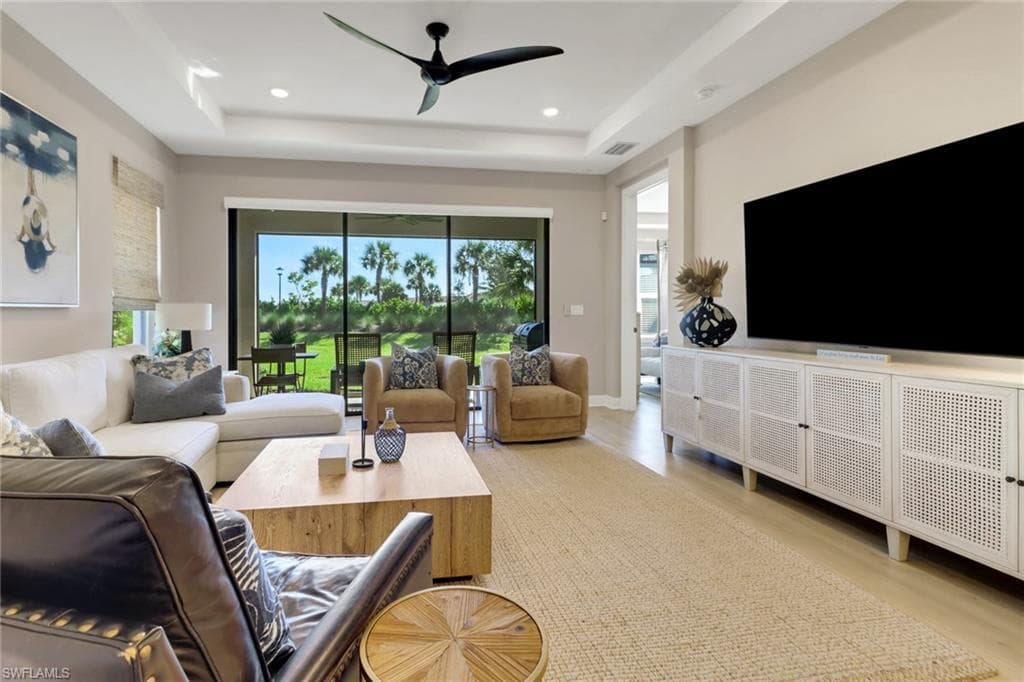 15156 Sacile St, Naples, FL 34114-8