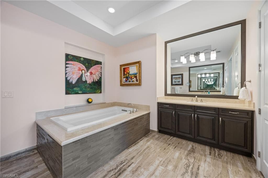 2431 Breakwater Way 101, Naples, FL 34112-28