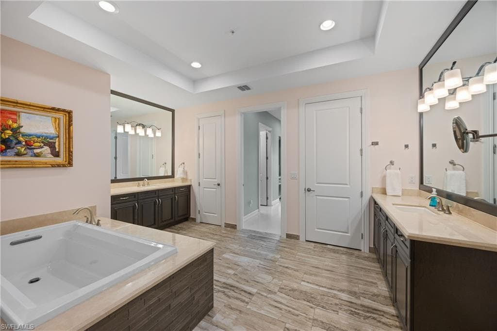 2431 Breakwater Way 101, Naples, FL 34112-30